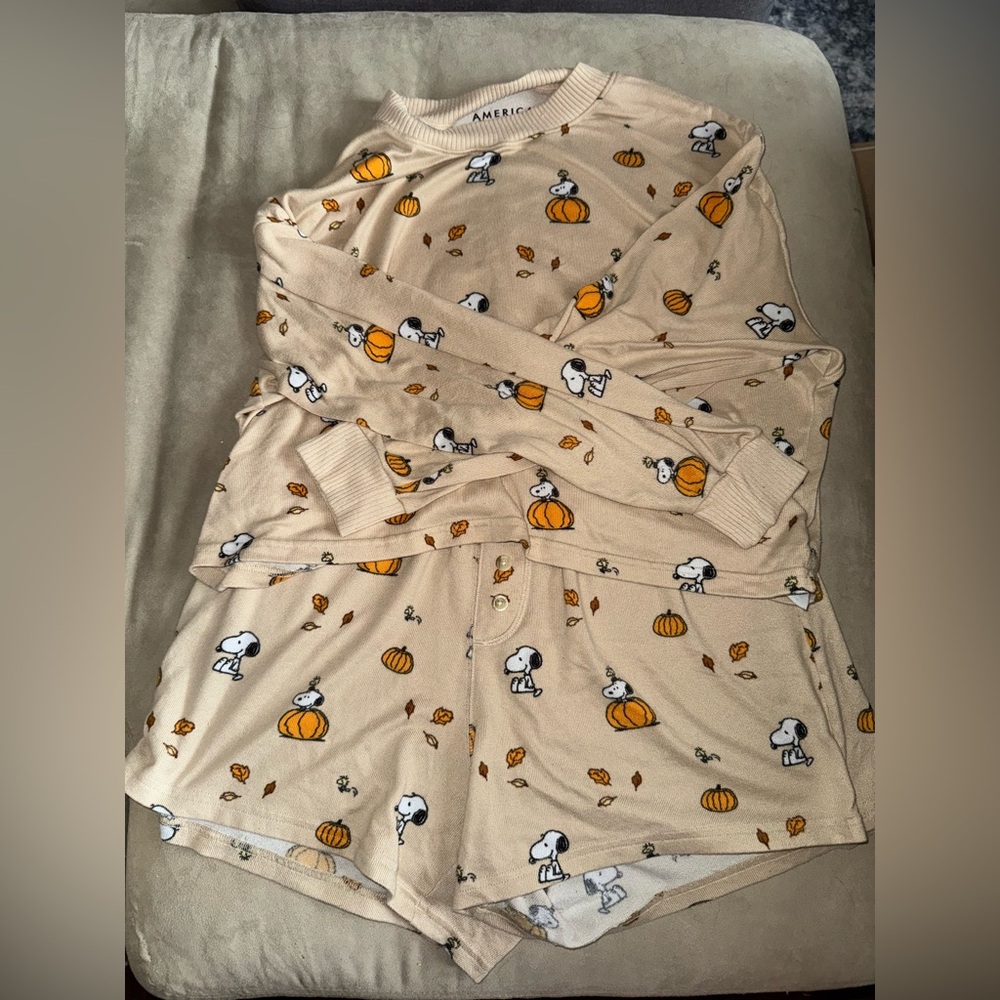 American Eagle Outfitters Snoopy Pumpkin Lounge Set